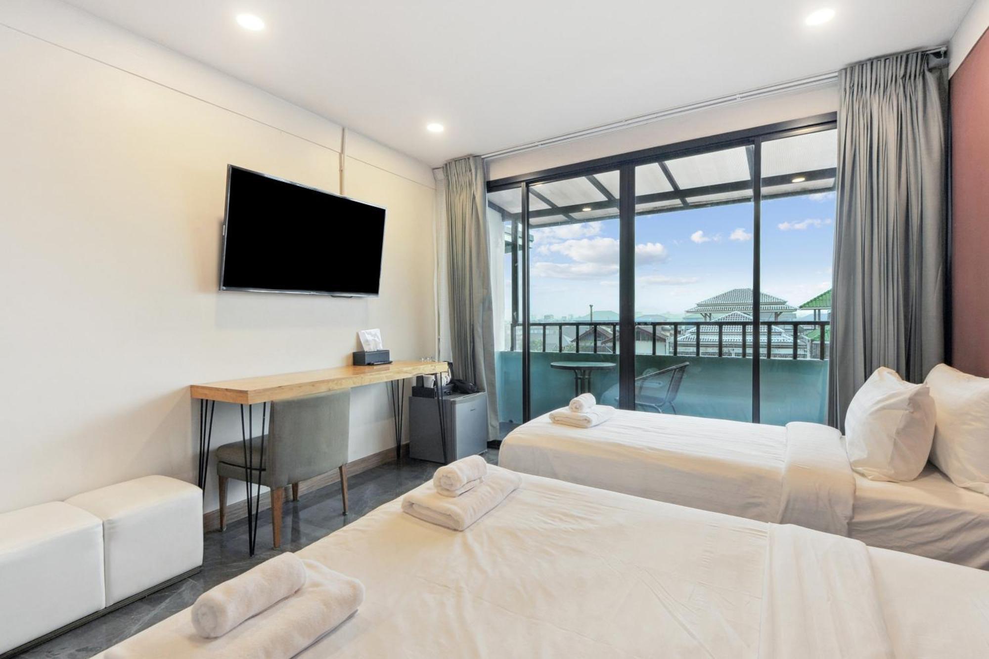 Ployburi Boutique Hotel Chanthaburi Exterior photo