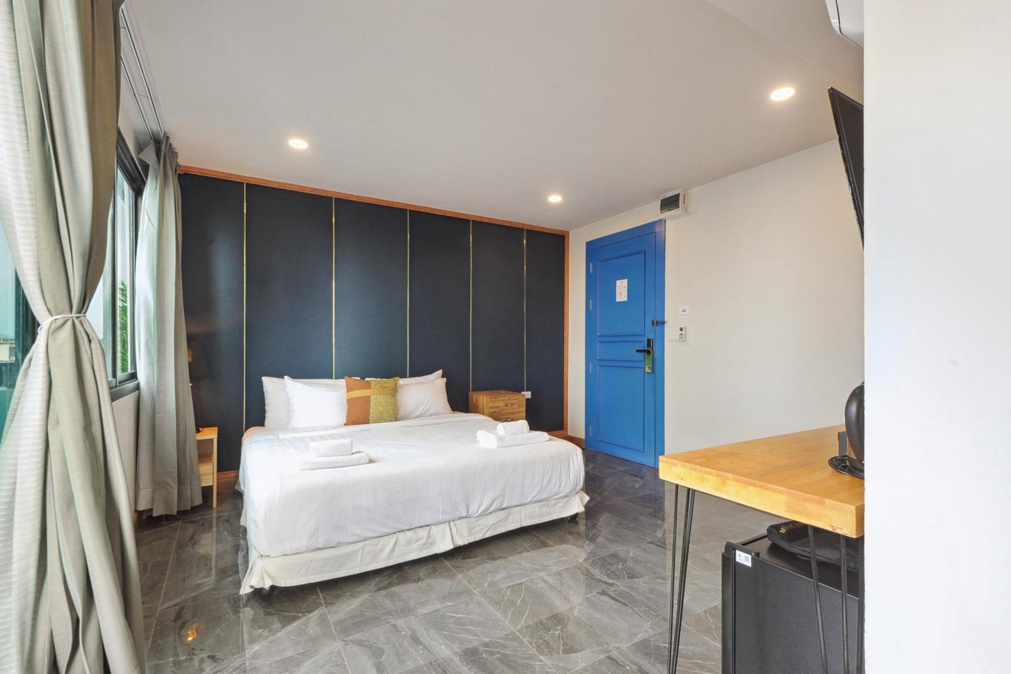 Ployburi Boutique Hotel Chanthaburi Exterior photo
