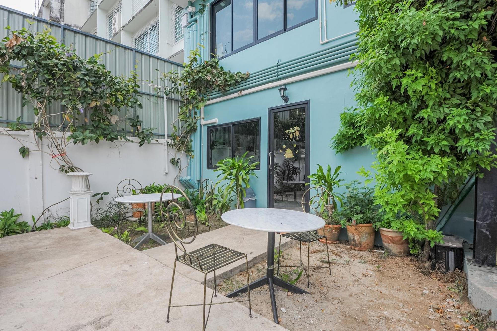 Ployburi Boutique Hotel Chanthaburi Exterior photo